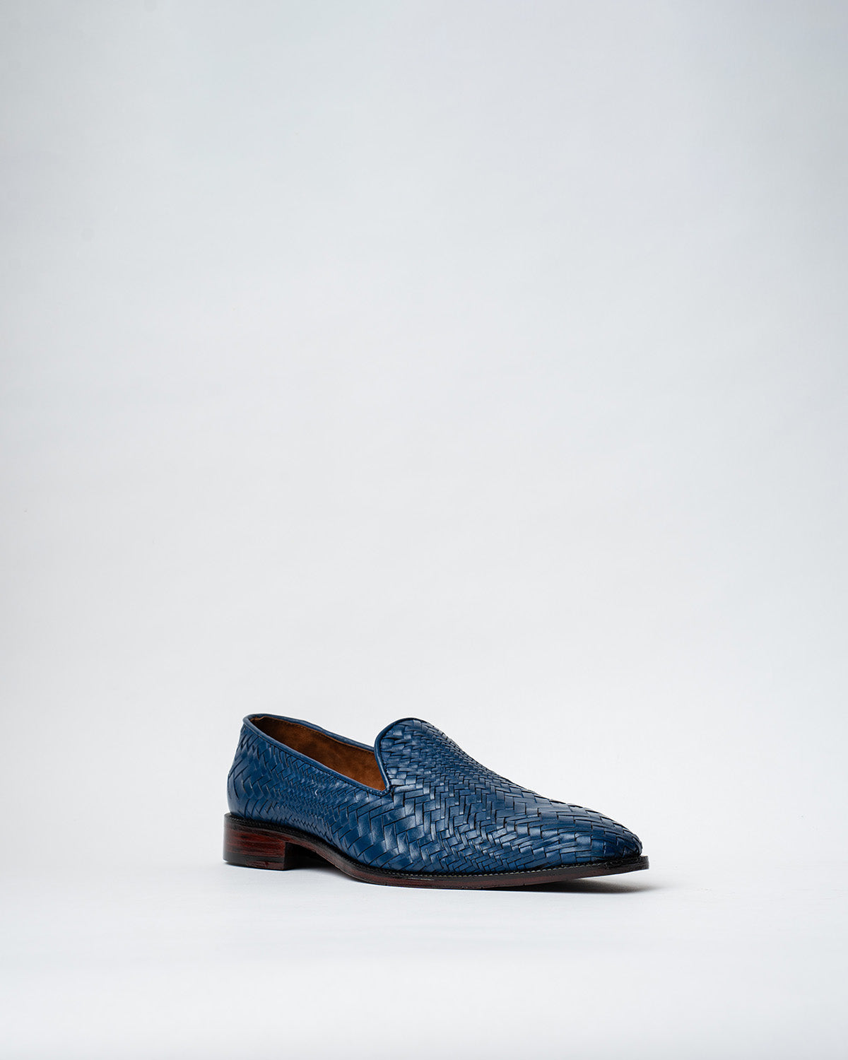 EVENING SLIP-ONS WITH AN ALMOND TOE, EASY TO SLIDE IN SHOES