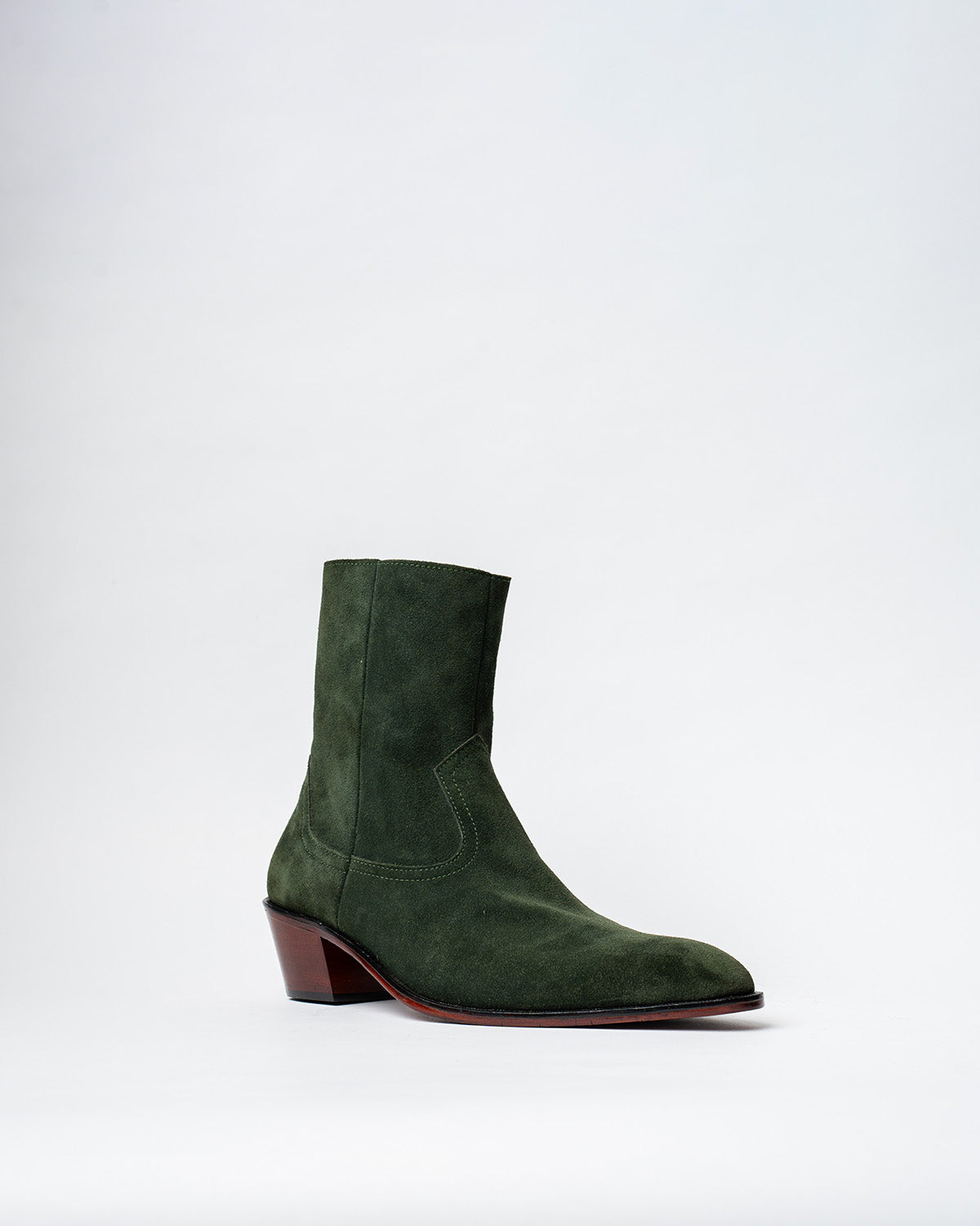 COWBOY ANKLE BOOTS WITH A SQUARE POINTED TOE AND TRAPEZOID HEEL, FEATURING A SIDE ZIP CLOSURE