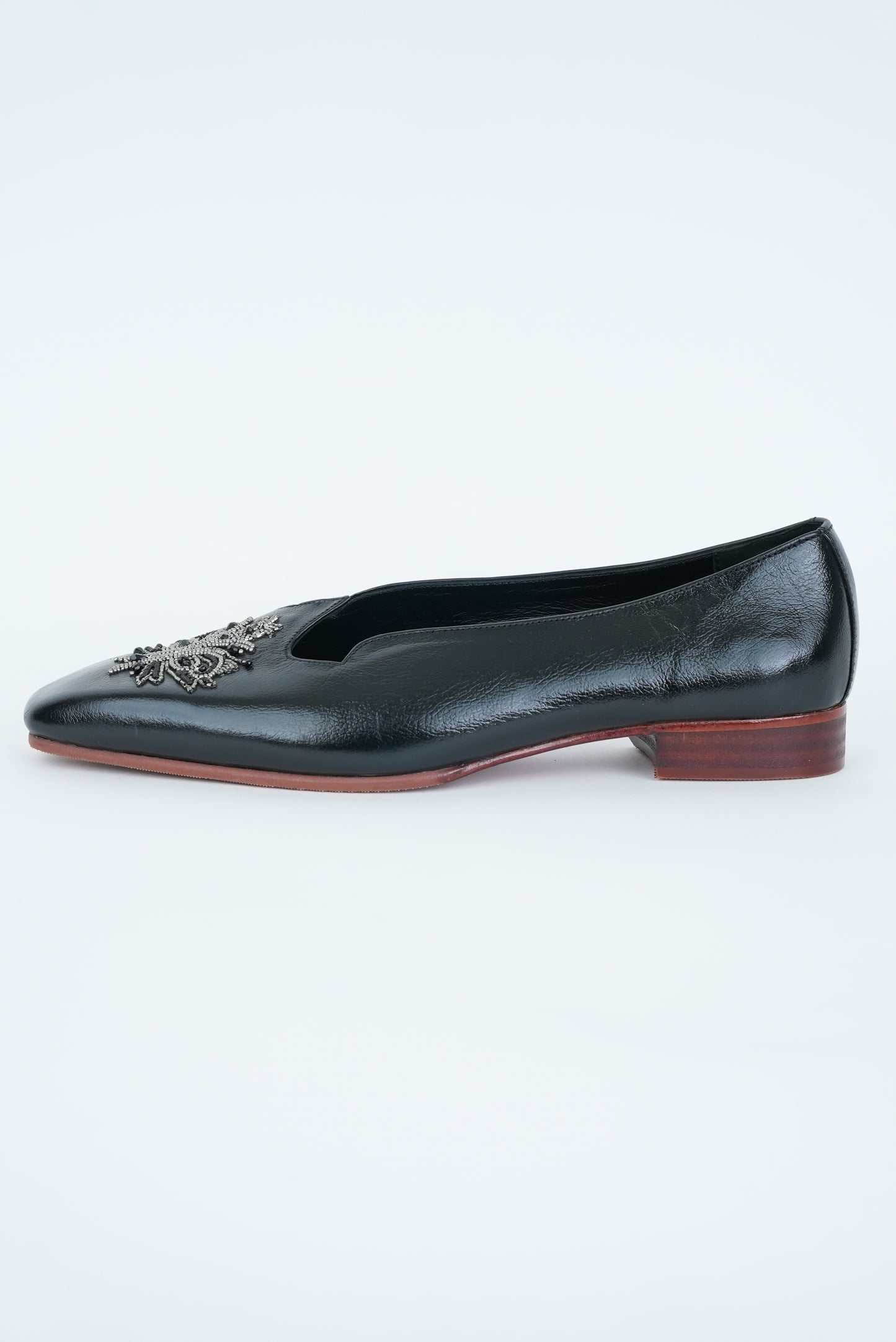 CLASSIC ZAKI BLACK SQUARE POINTED TOE JUTTI WITH HANDMADE EMBROIDERY