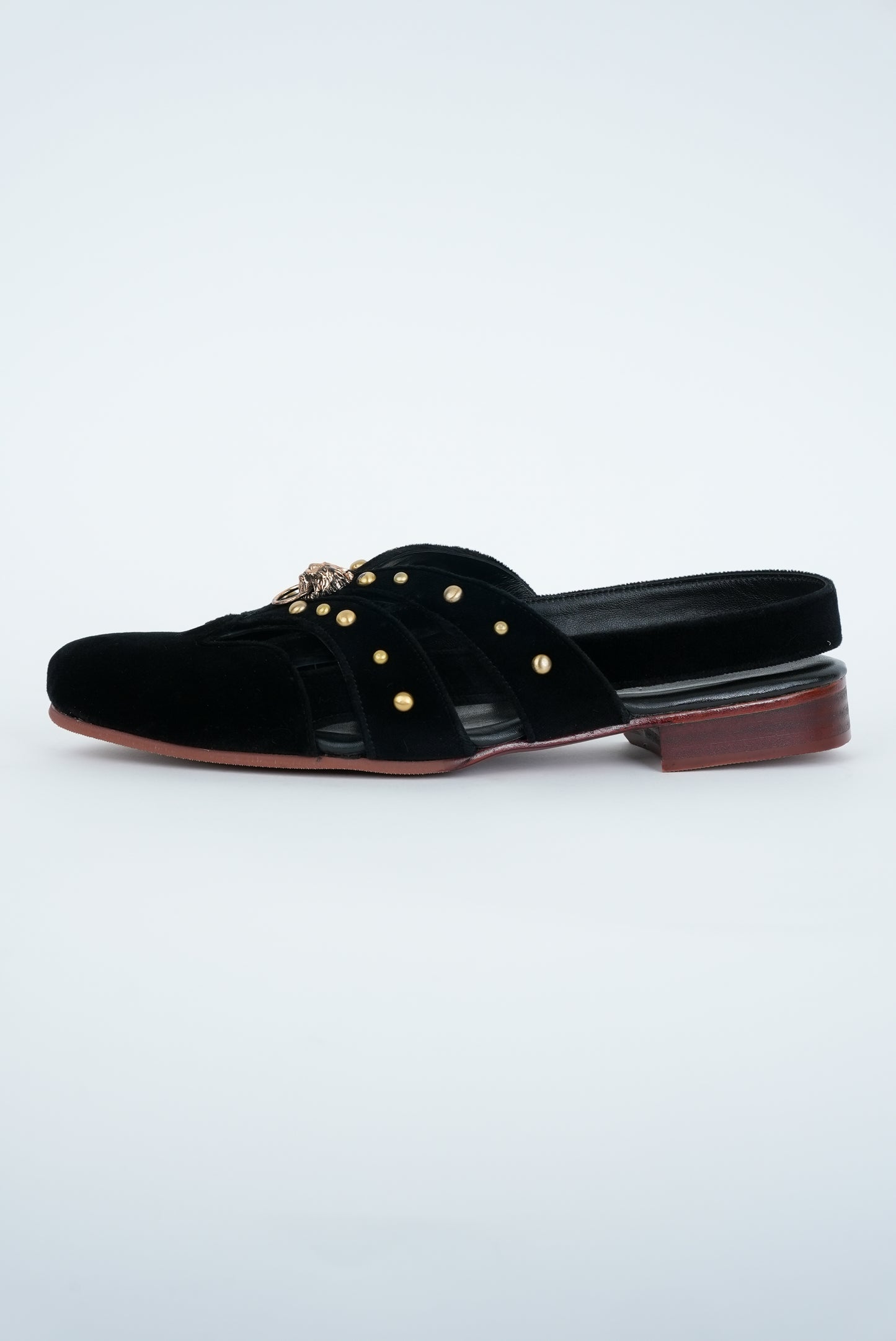CLASSIC BLACK WITH GOLD PINS AND LION STUD CUT SANDALS