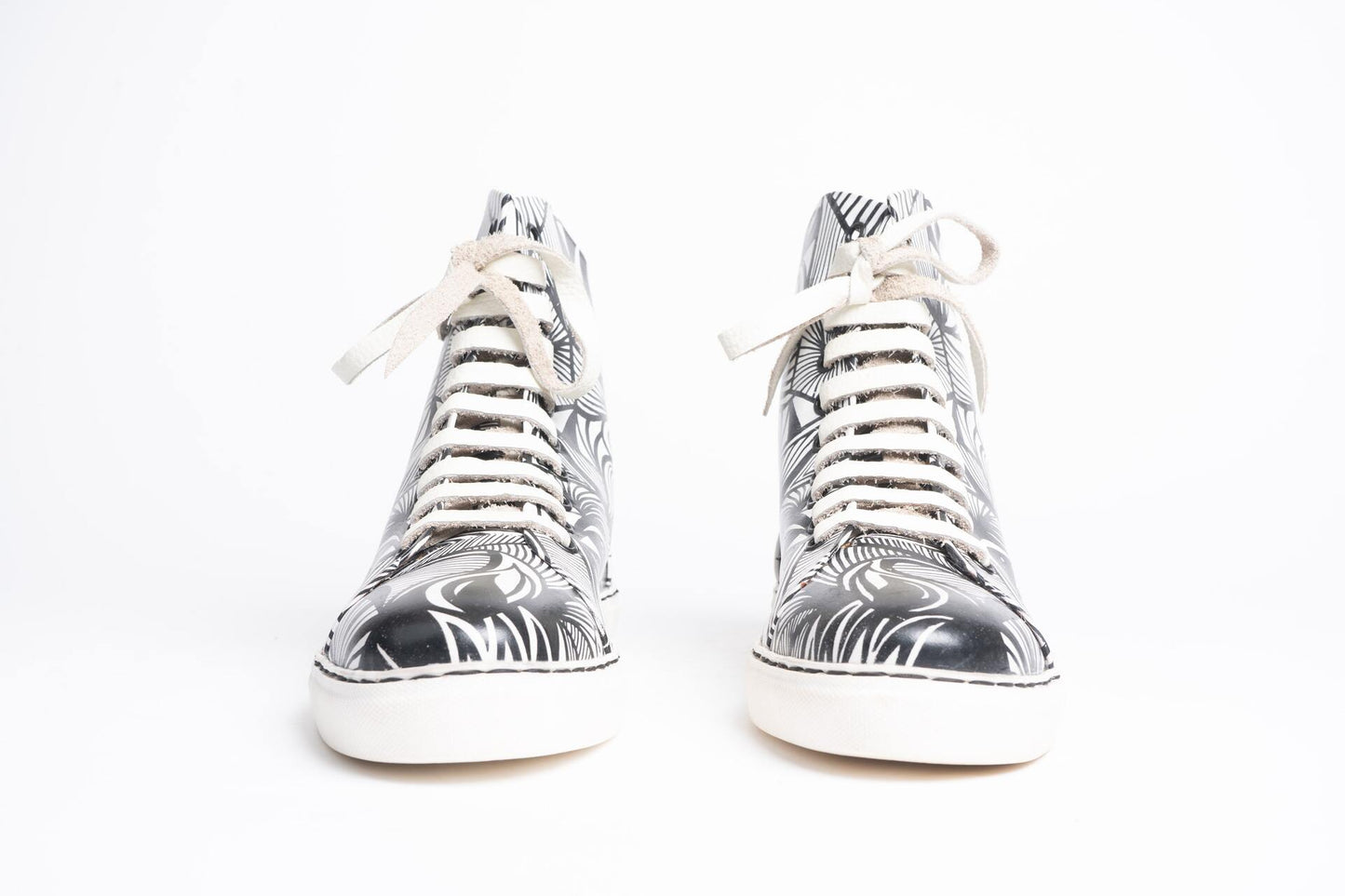PRINTED EYE BW SNEAKERS