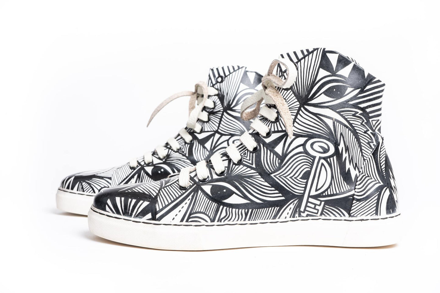 PRINTED EYE BW SNEAKERS