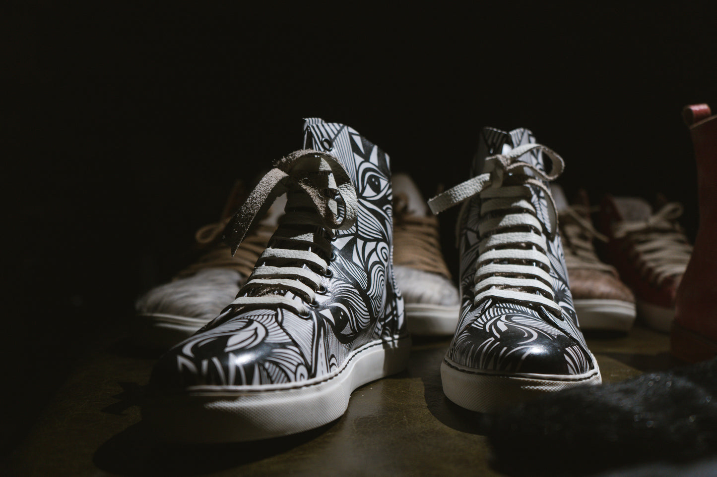 PRINTED EYE BW SNEAKERS