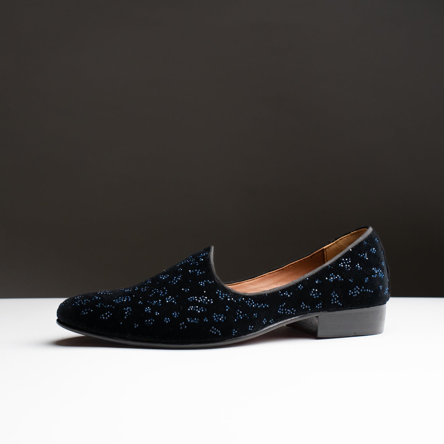 Black suede Jutti