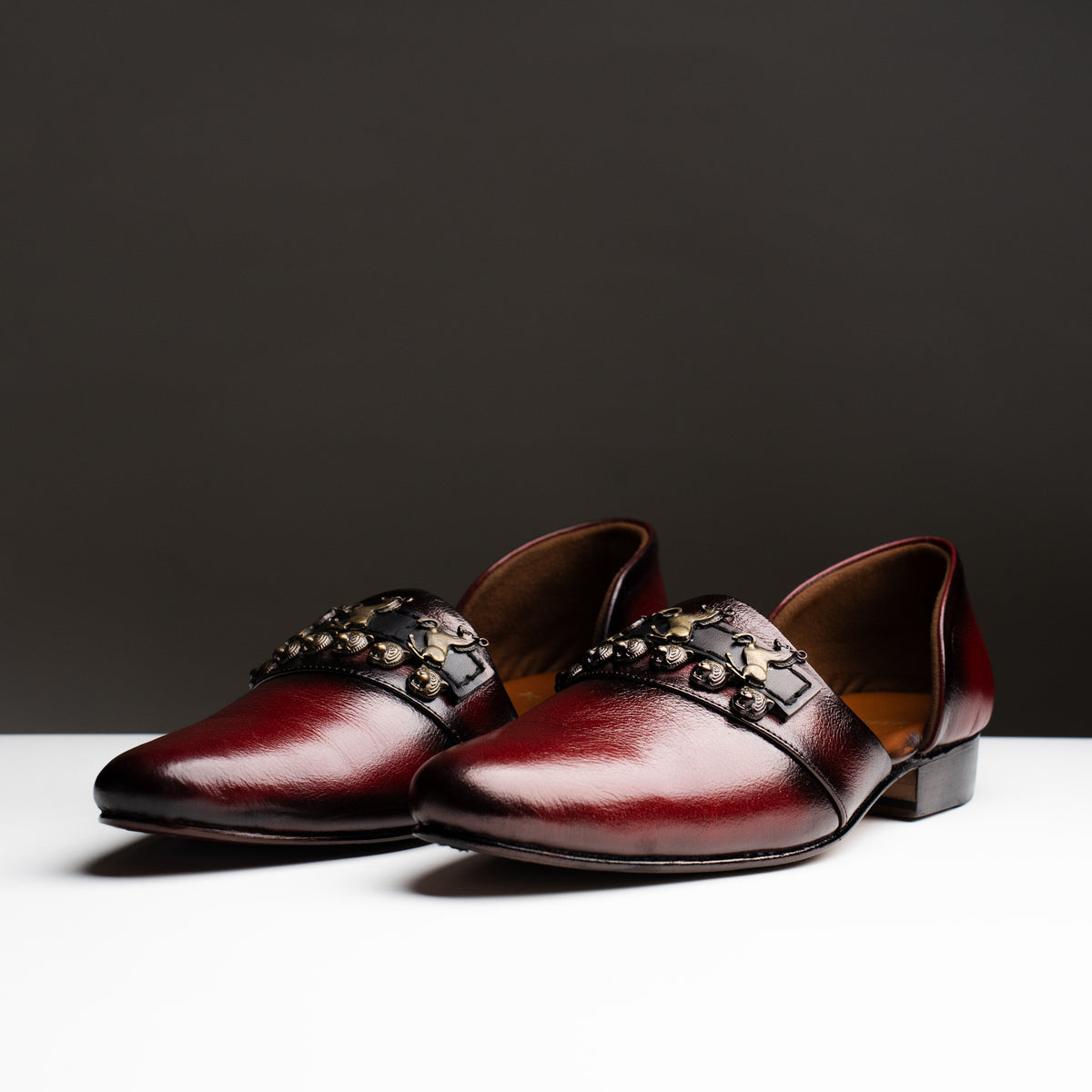 Bordo Sangeet Jutti