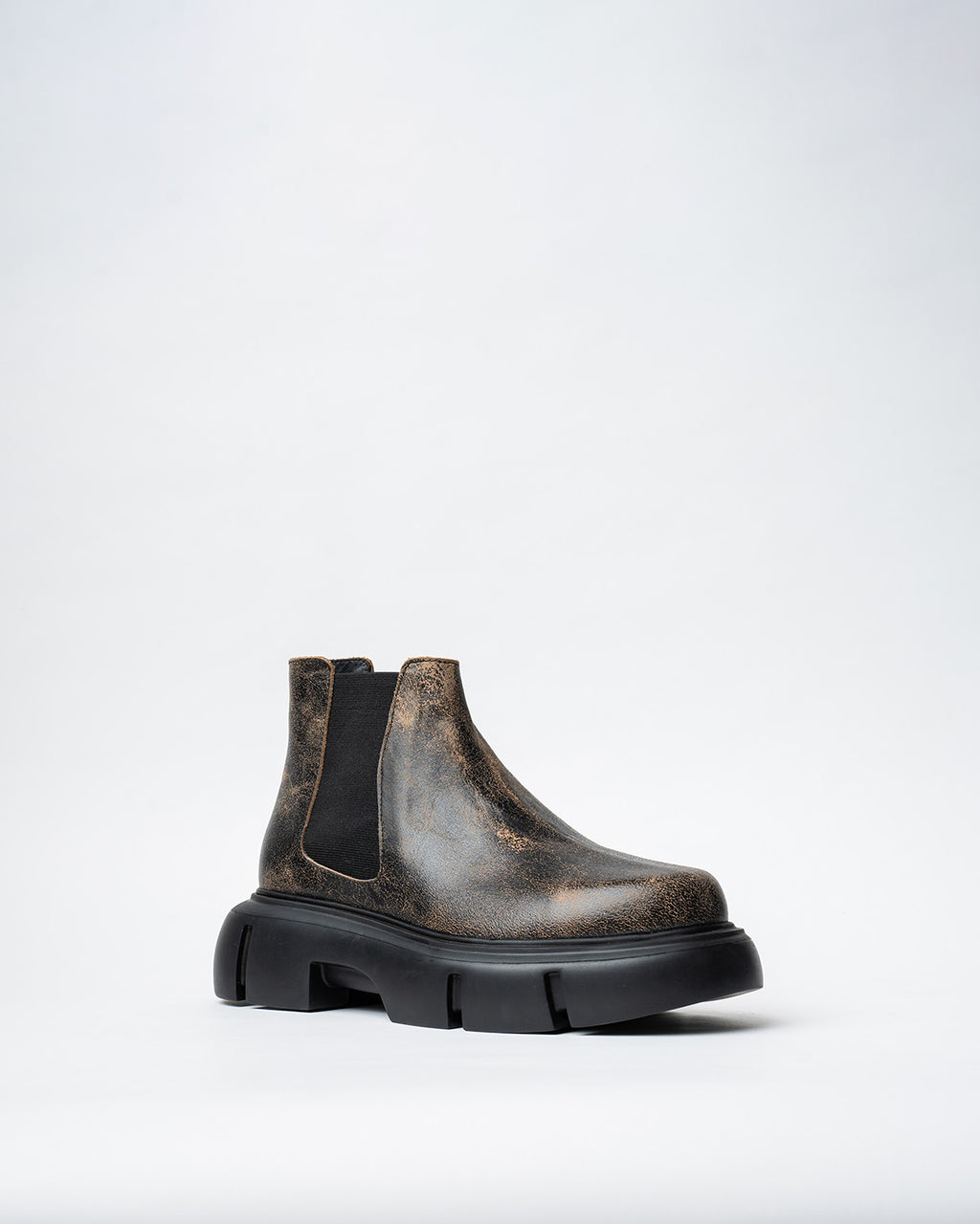 DERBY SHOES WITH A ROUNDED TOE AND CHUNKY SOLE