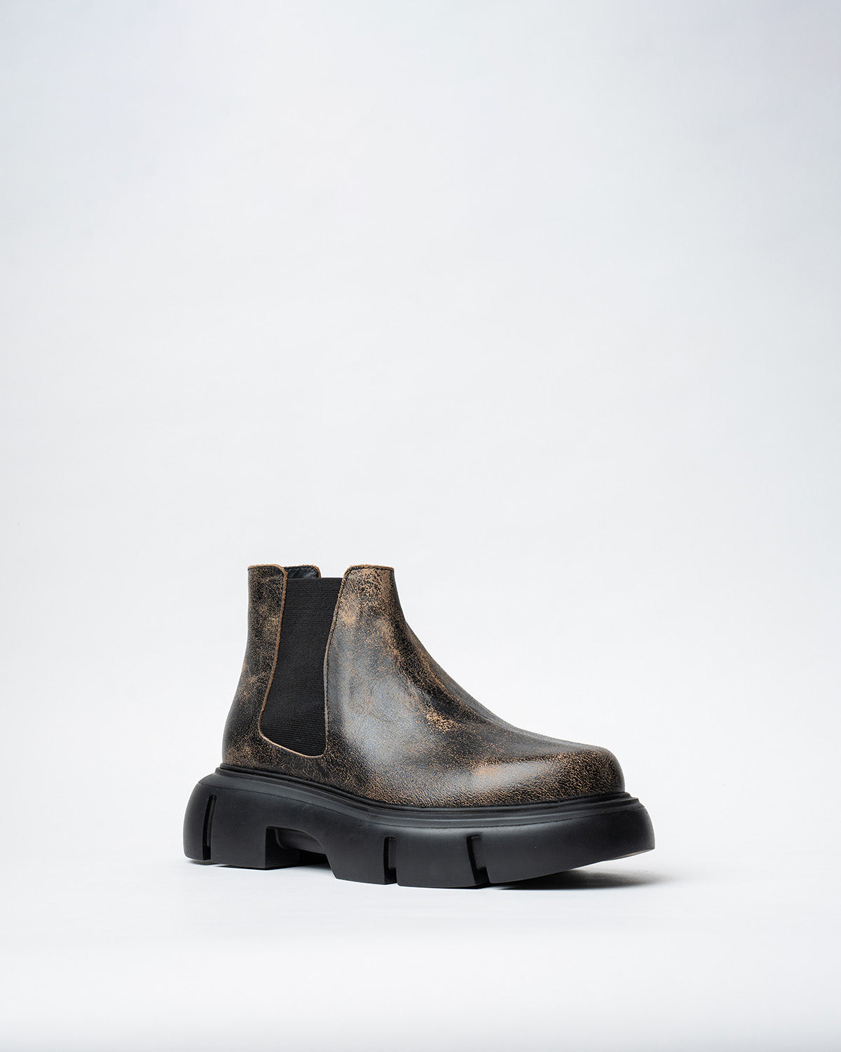 DERBY SHOES WITH A ROUNDED TOE AND CHUNKY SOLE