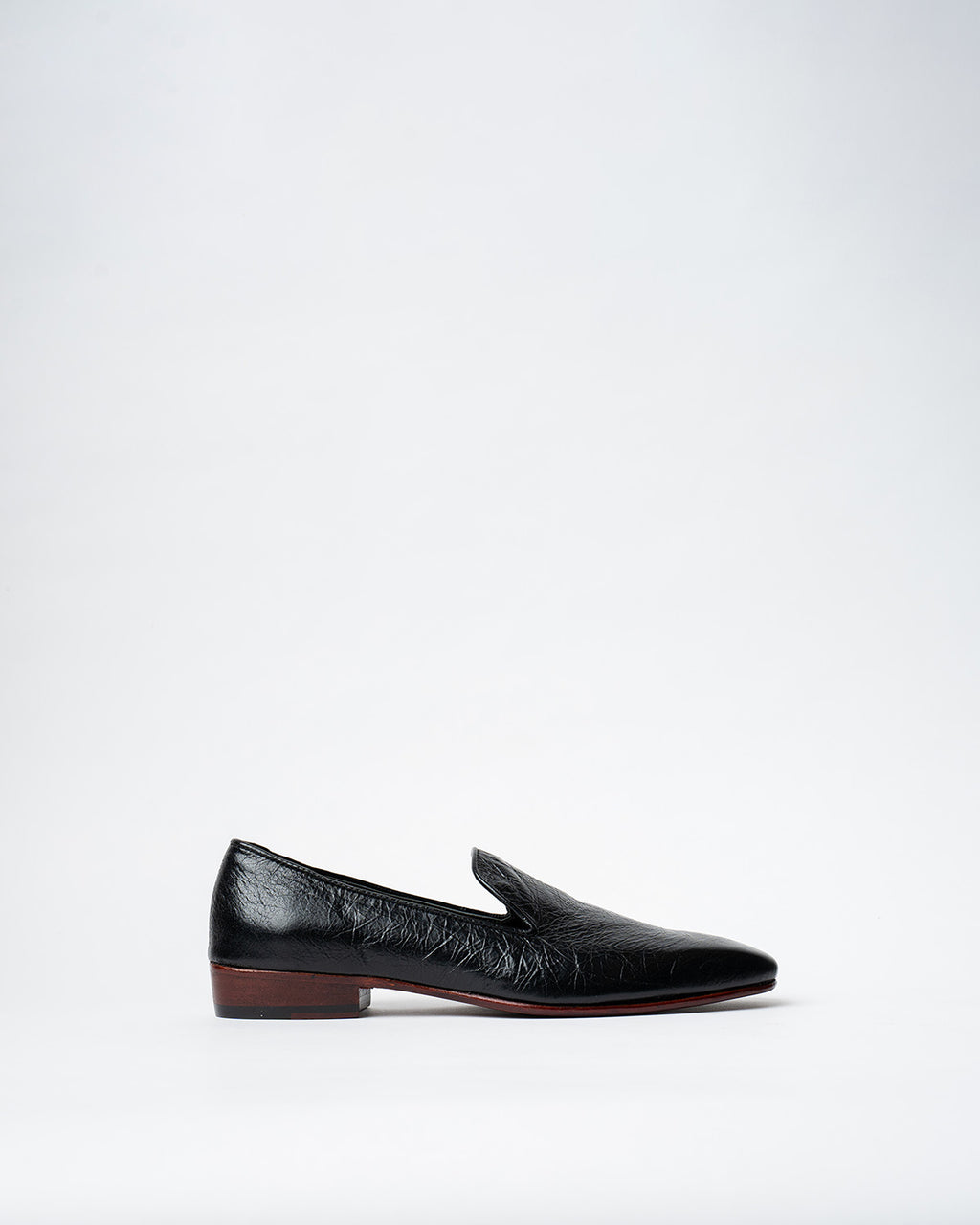 EVENING SLIP-ONS WITH AN ALMOND TOE, EASY TO SLIDE IN SHOES