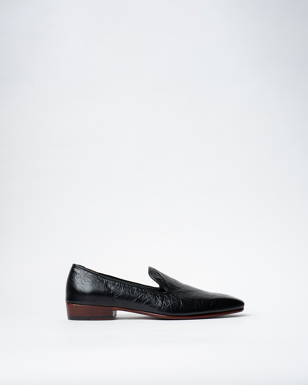 EVENING SLIP-ONS WITH AN ALMOND TOE, EASY TO SLIDE IN SHOES