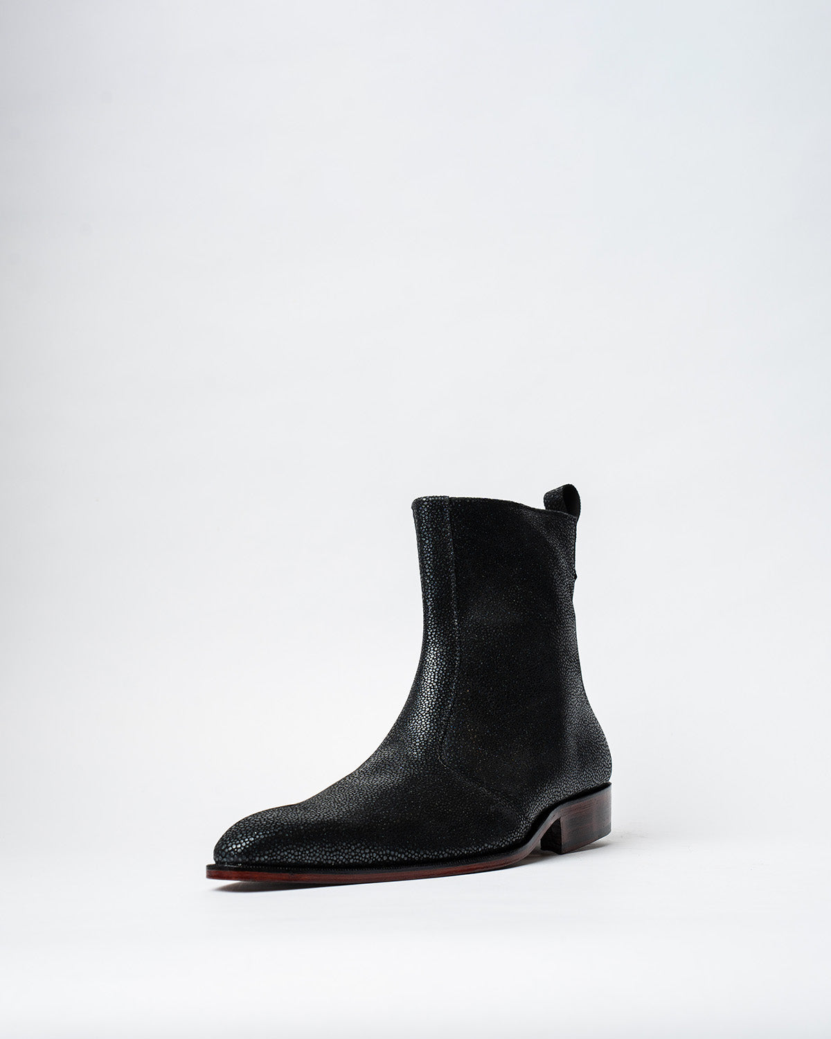 COWBOY ANKLE BOOTS WITH A SQUARE POINTED TOE AND TRAPEZOID HEEL, FEATURING A SIDE ZIP CLOSURE