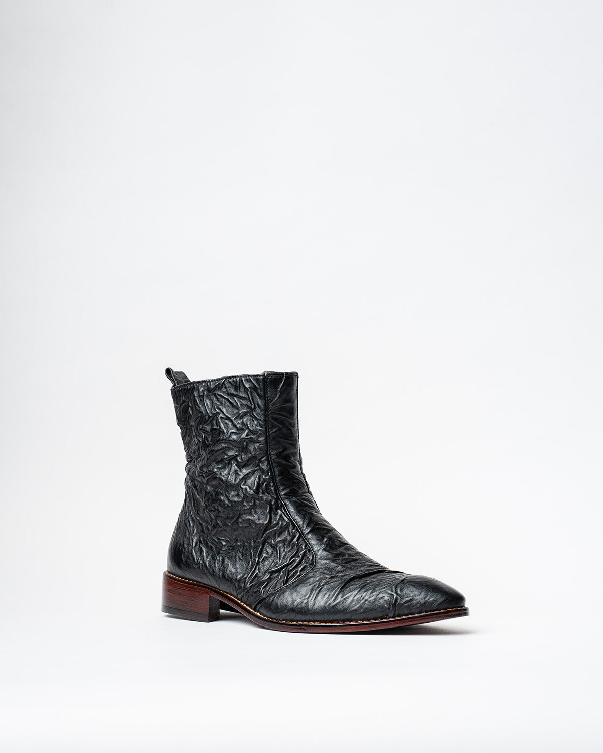 COWBOY ANKLE BOOTS WITH A SQUARE POINTED TOE AND TRAPEZOID HEEL, FEATURING A SIDE ZIP CLOSURE