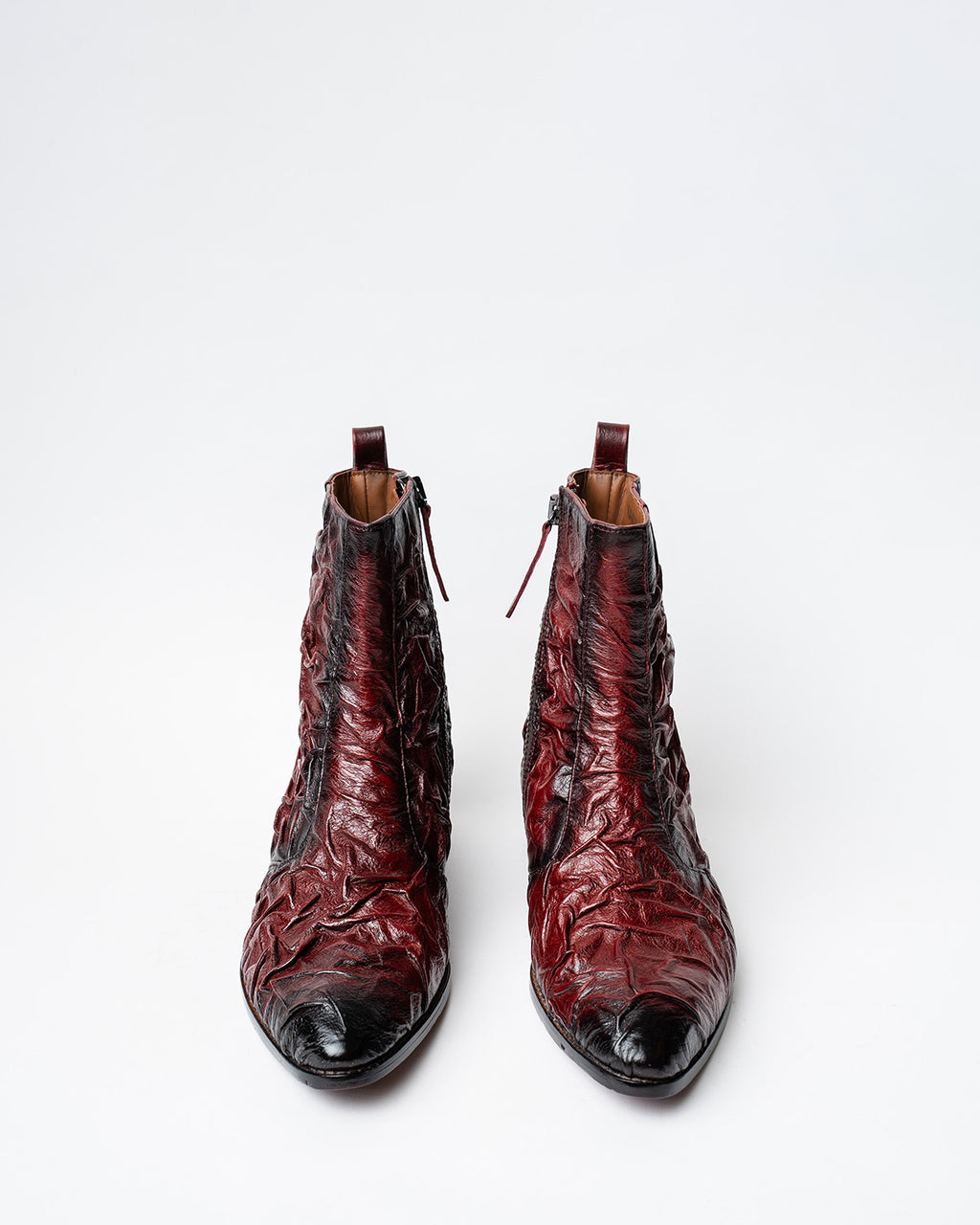COWBOY ANKLE BOOTS WITH A SQUARE POINTED TOE AND TRAPEZOID HEEL, FEATURING A SIDE ZIP CLOSURE
