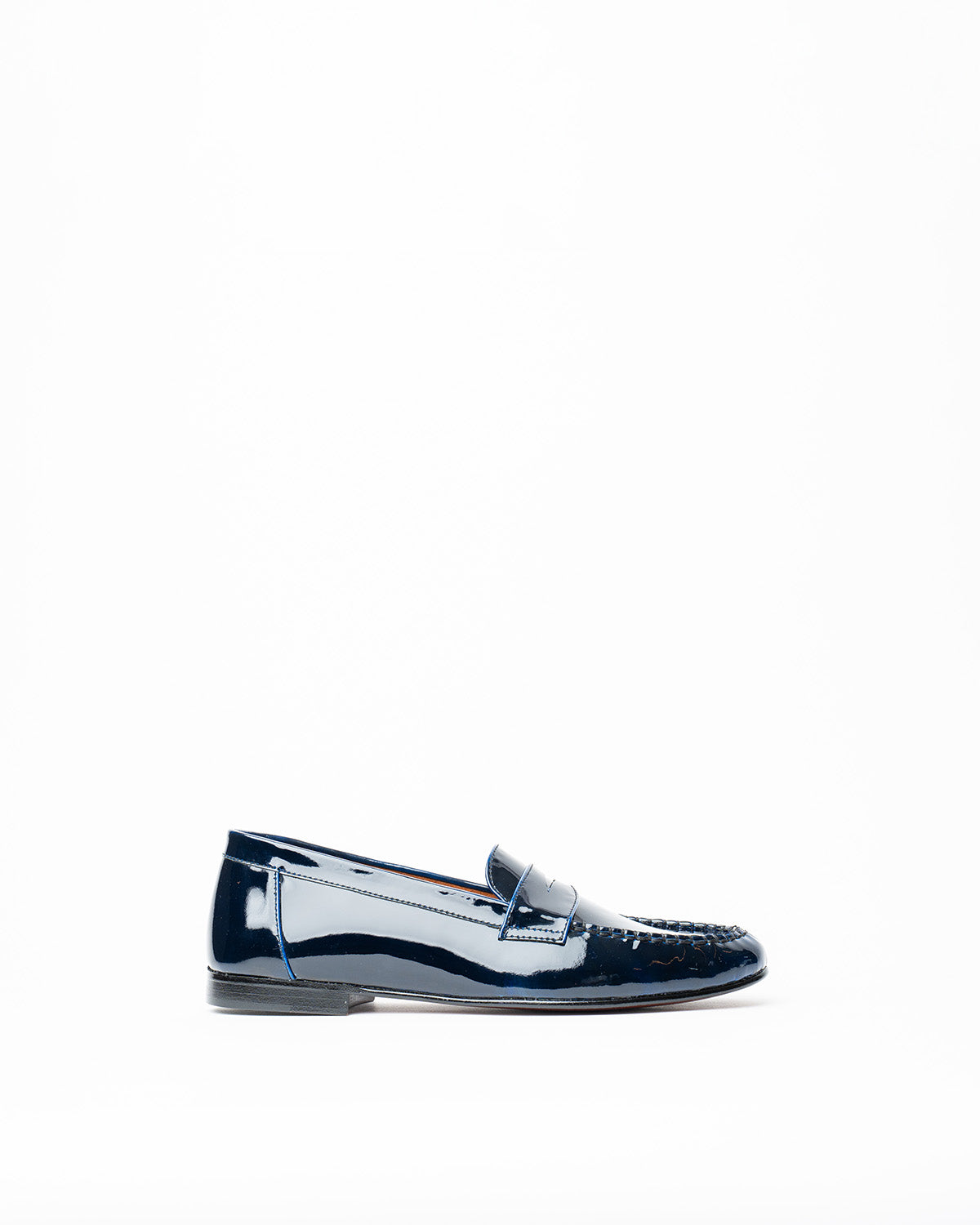 CLASSIC PENNY LOAFER, FEATURING OLD MONEY LOOK.