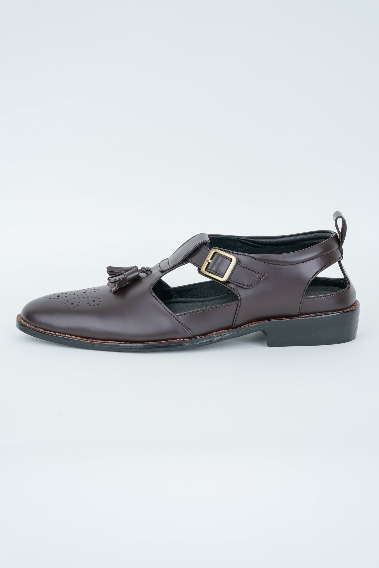BROWN BUFF WITH TASSEL AND  BUCKLE SANDAL