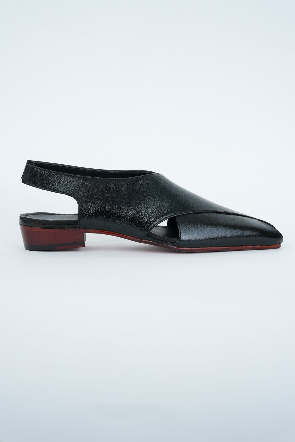 CLASSIC BLACK CRISS-CROSS  STRAP VELCRO SANDAL