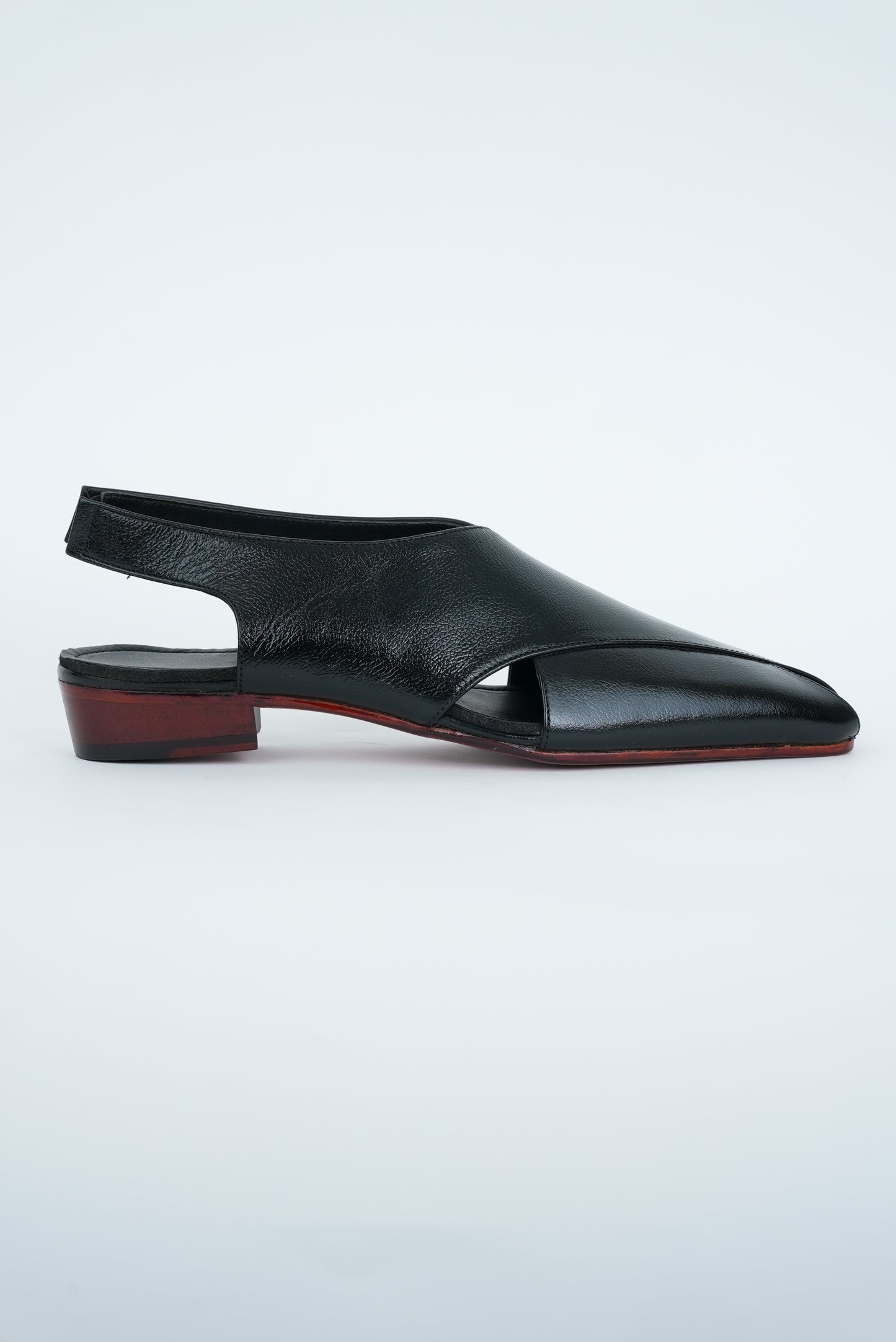 CLASSIC BLACK CRISS-CROSS  STRAP VELCRO SANDAL