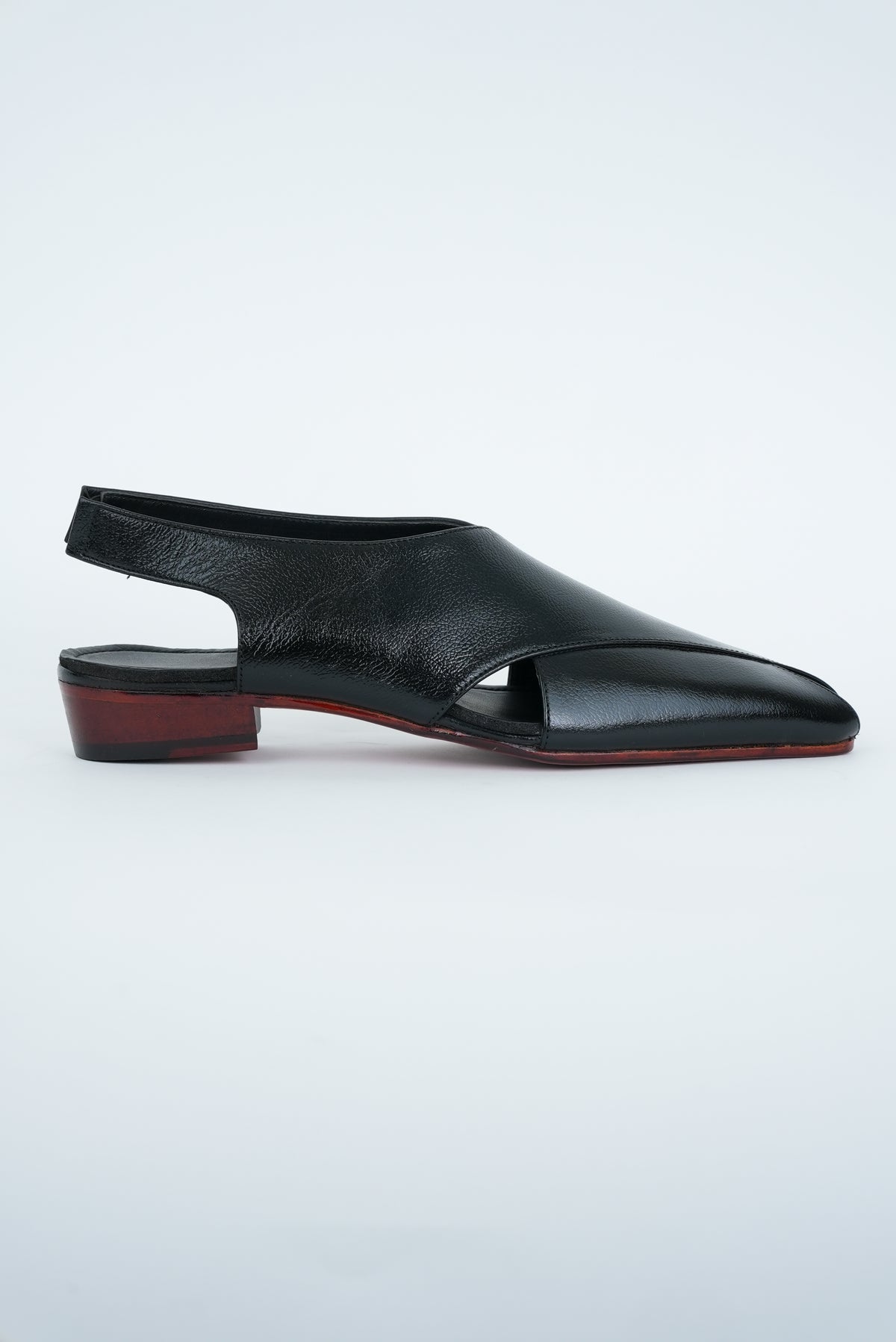 CLASSIC BLACK CRISS-CROSS  STRAP VELCRO SANDAL