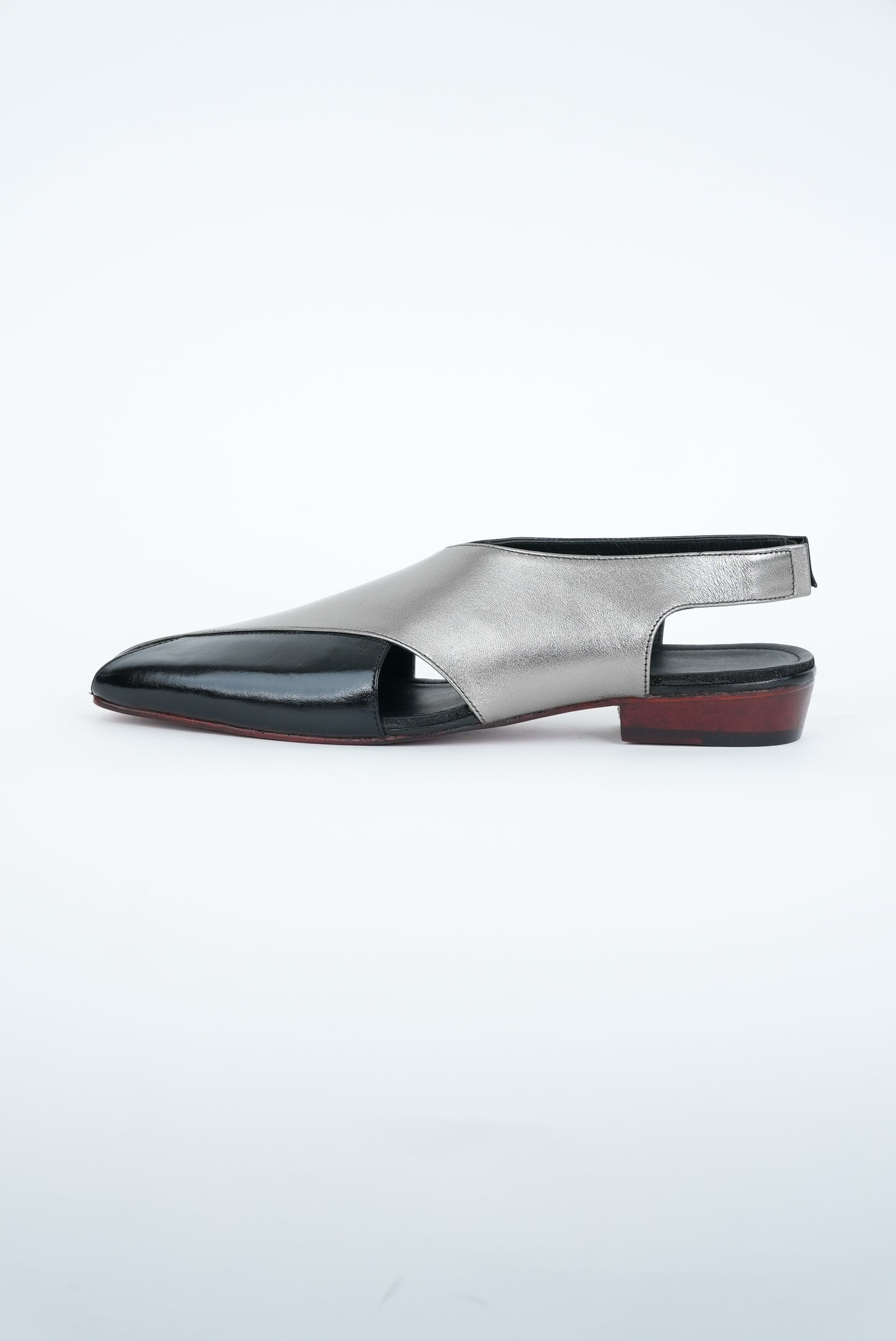 CLASSIC METALLIC SILVER  AND BLACK CRISS-CROSS  STRAP VELCRO SANDAL