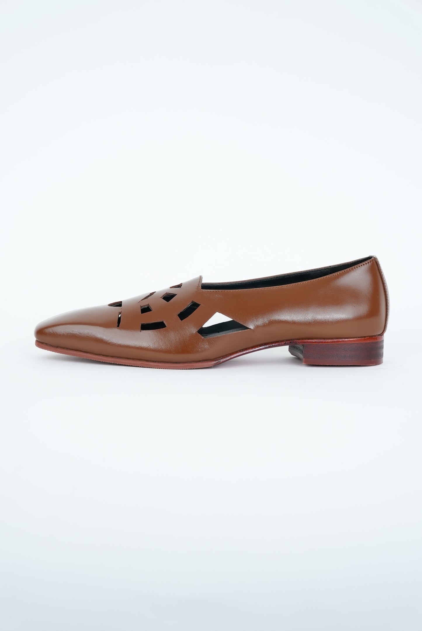 CLASSIC BROWN WITH SQUARE  POINTED TOE CUT JUTTI