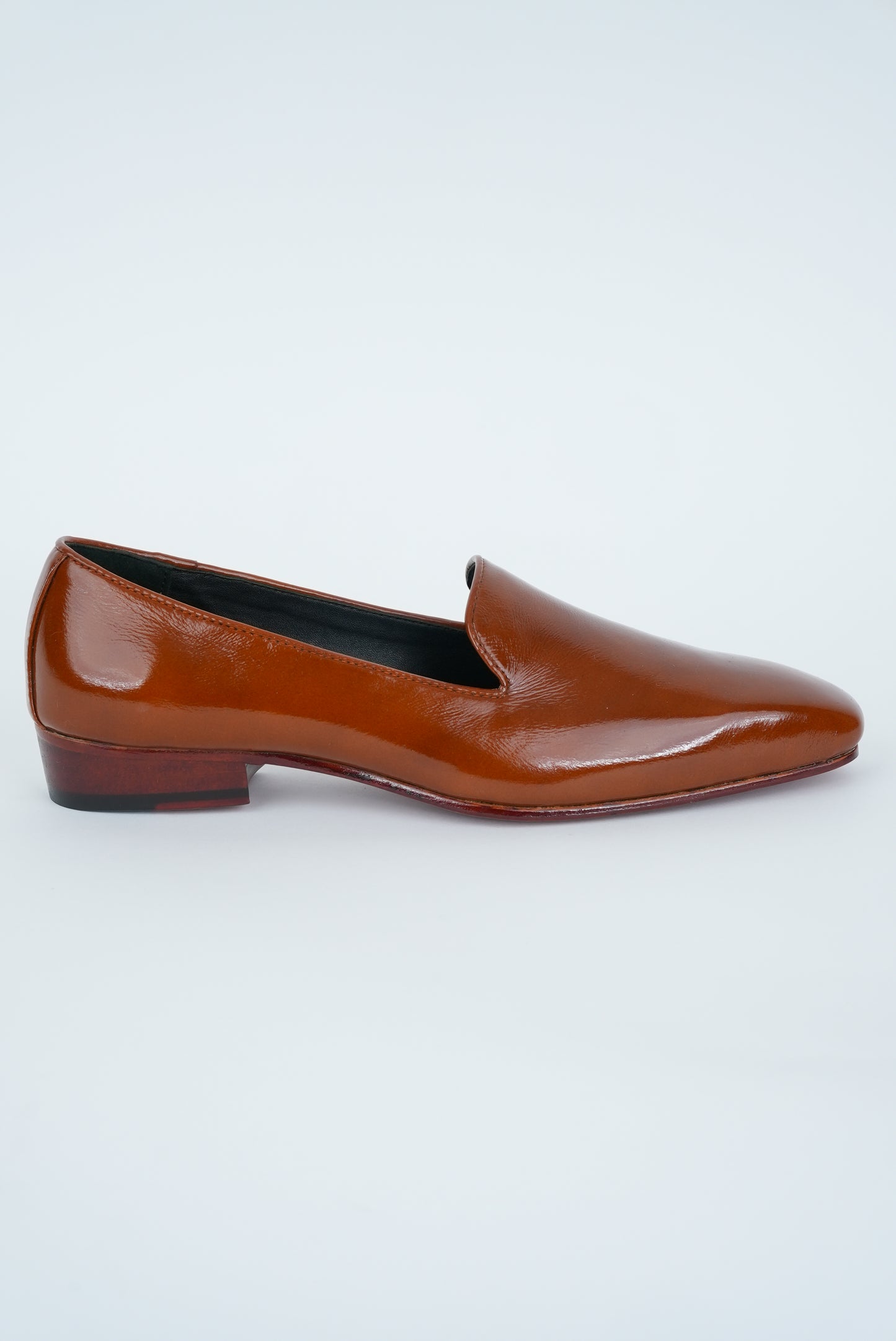 CLASSIC BROWN SQUARE  POINTED TOE LOAFER TUXEDO