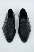 CLASSIC BLACK CRISS-CROSS WEAVE  POINTED TOE JUTTI