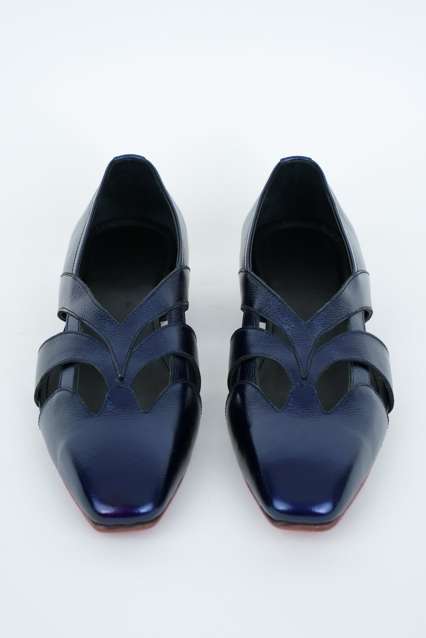 CLASSIC NAVY BLUE CUT JUTTI