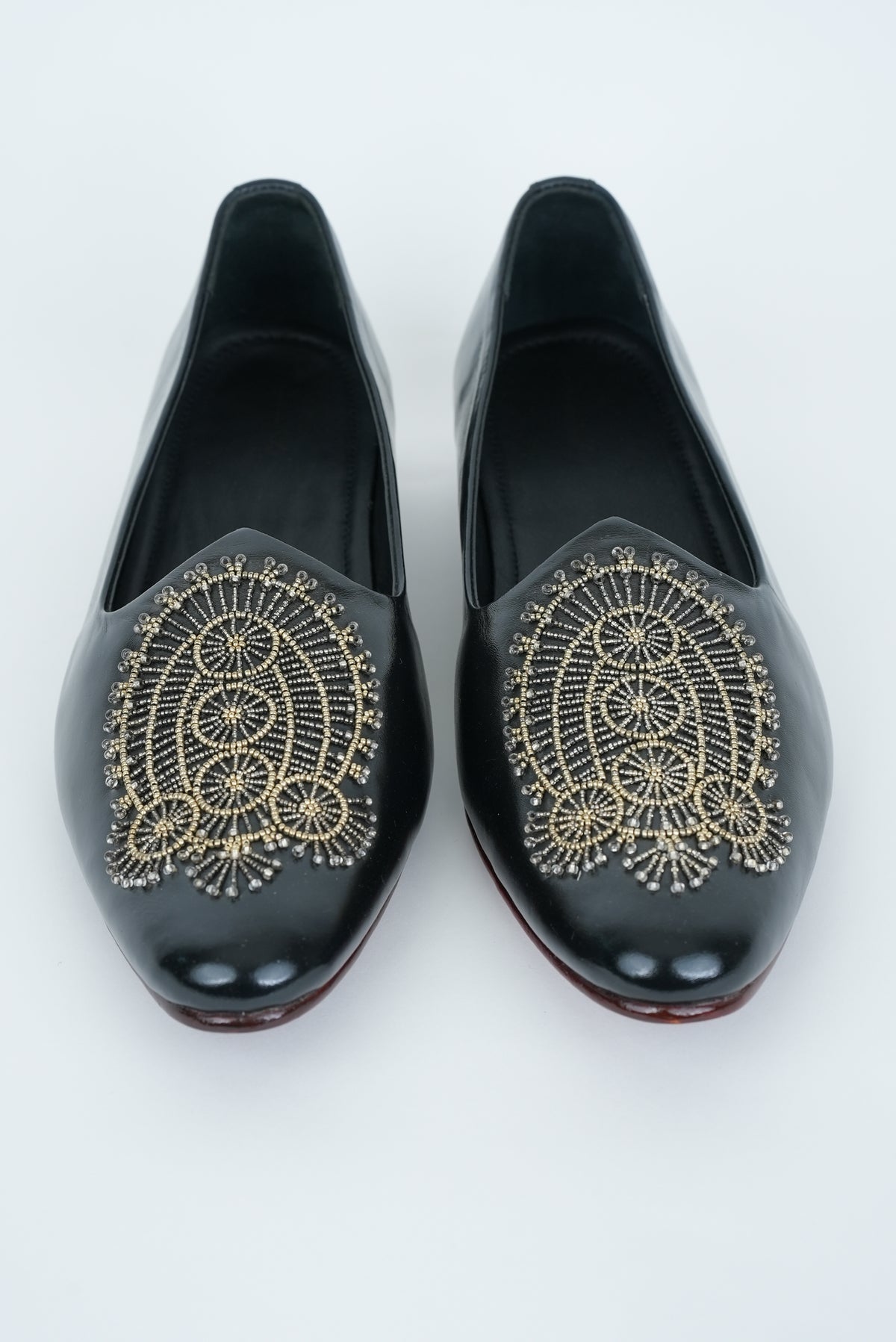 CLASSIC BLACK WITH GOLD  HANDMADE EMBRIODERY JUTTI