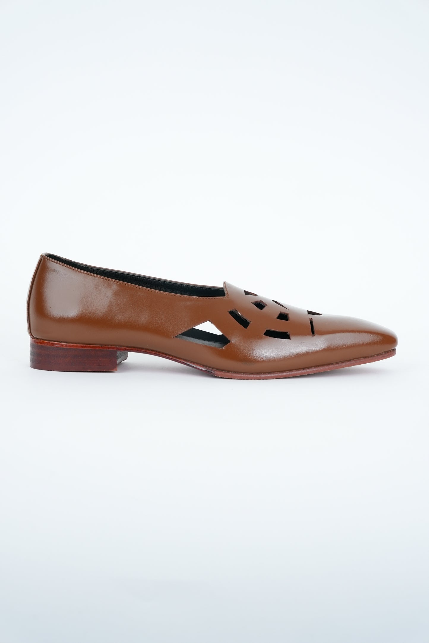 CLASSIC BROWN WITH SQUARE  POINTED TOE CUT JUTTI