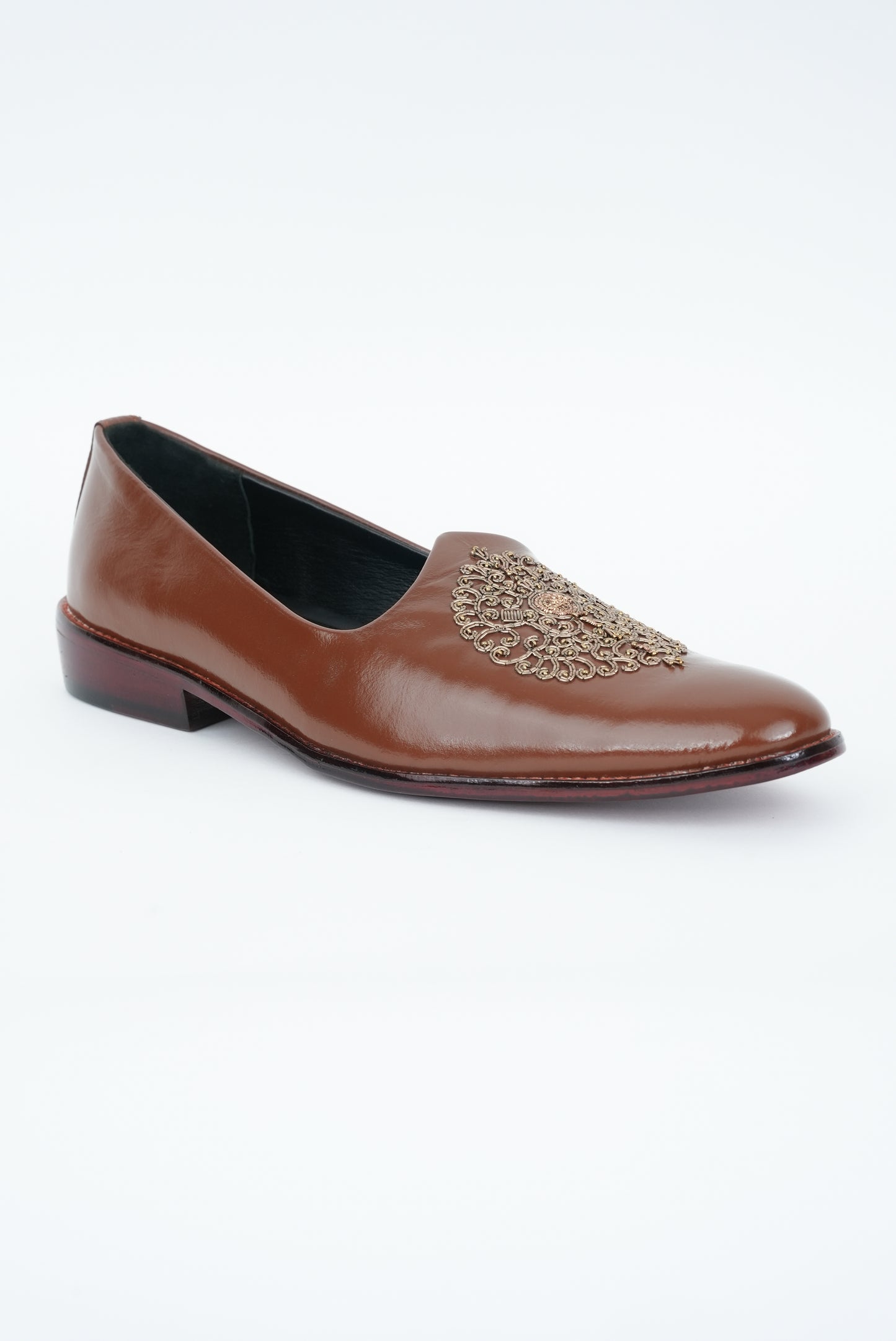 CLASSIC BROWN WITH  GOLD EMBRIODERY JUTTI