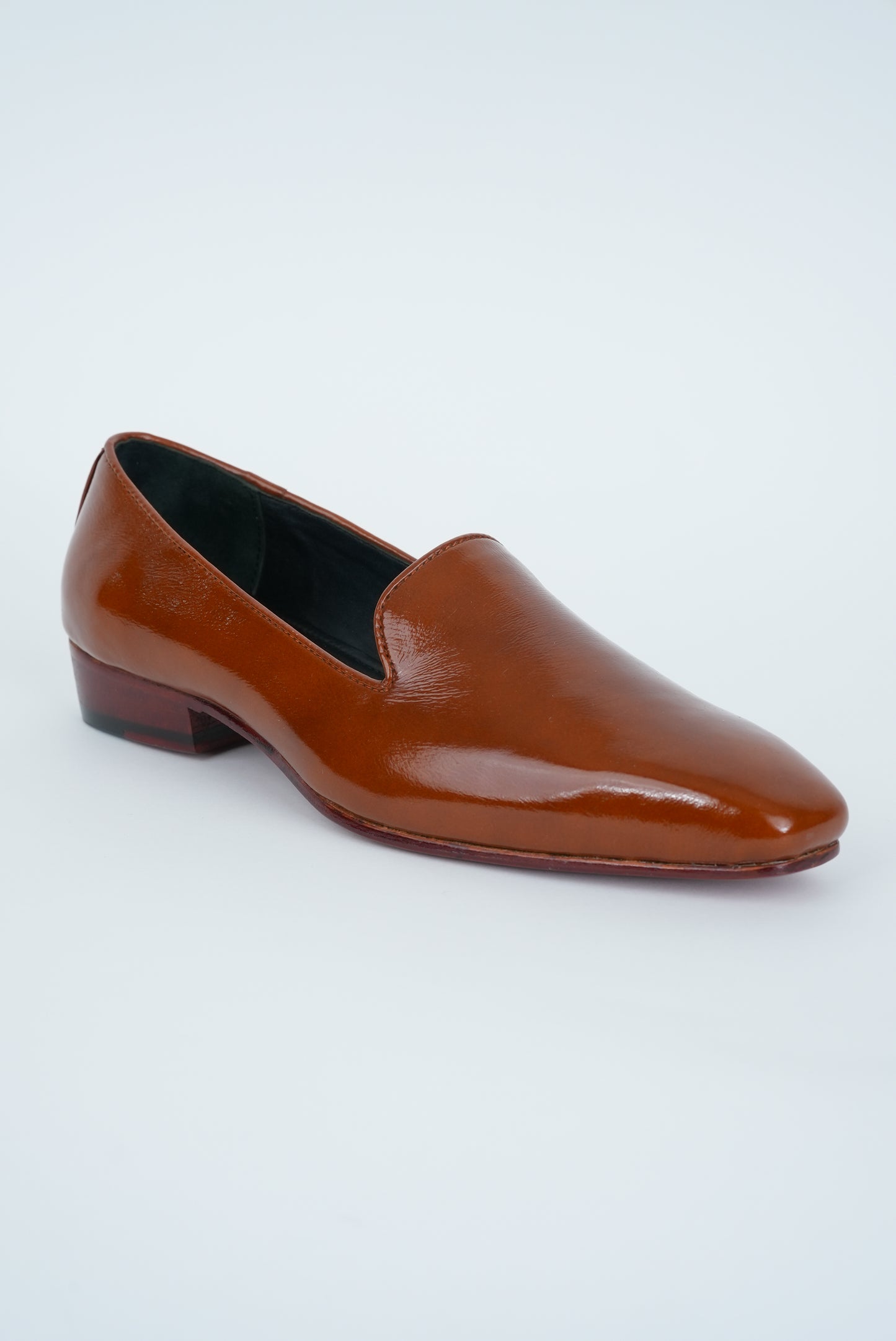 CLASSIC BROWN SQUARE  POINTED TOE LOAFER TUXEDO