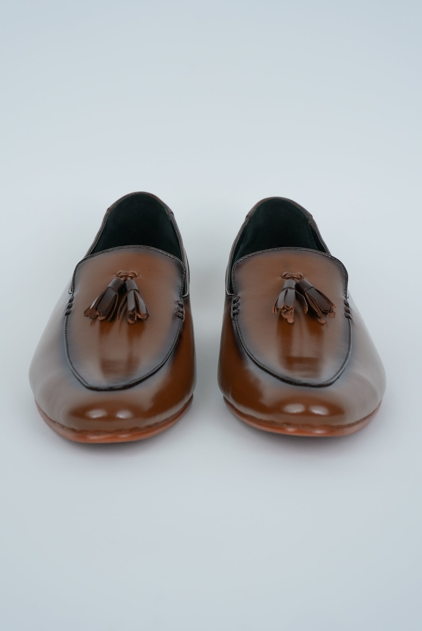 BROWN WITH TASSEL JUTTI