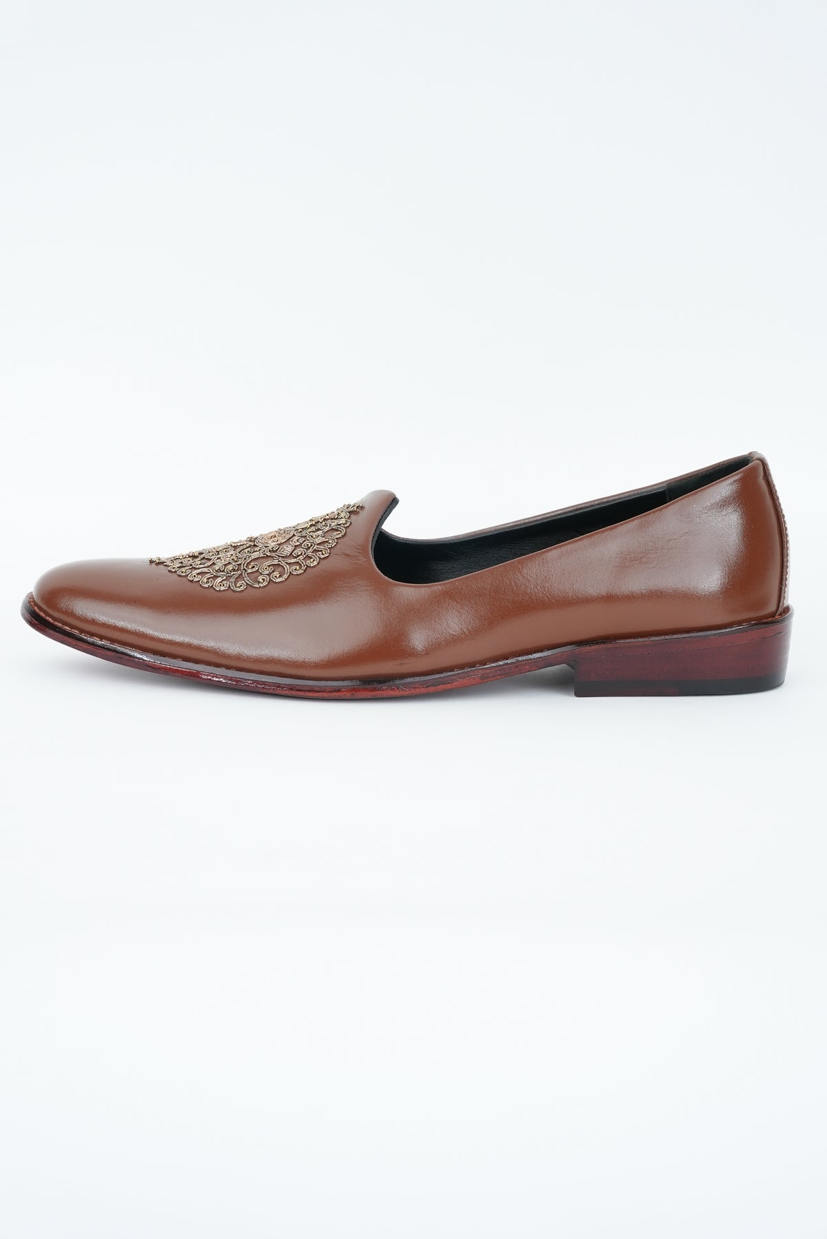 CLASSIC BROWN WITH  GOLD EMBRIODERY JUTTI