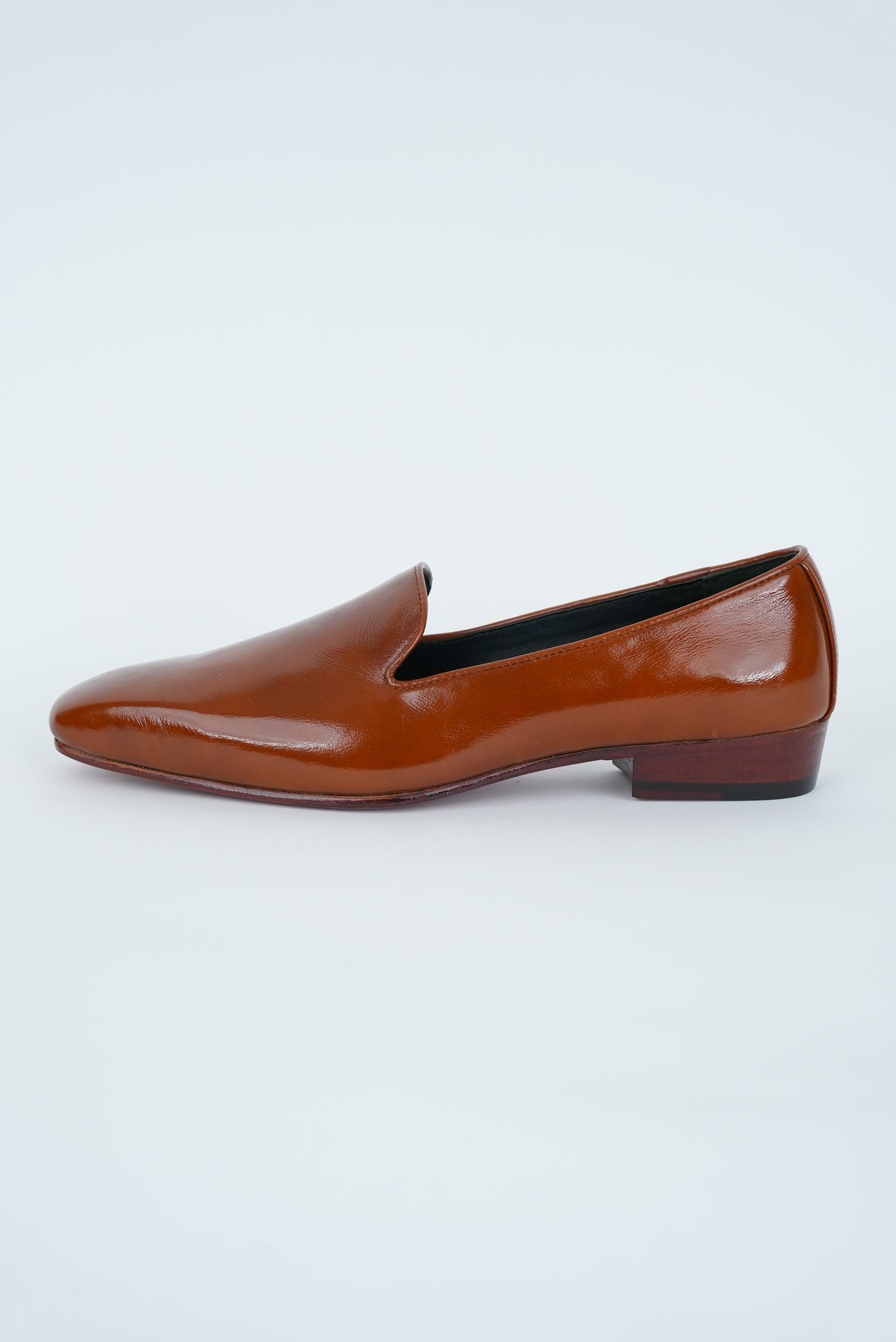 CLASSIC BROWN SQUARE  POINTED TOE LOAFER TUXEDO