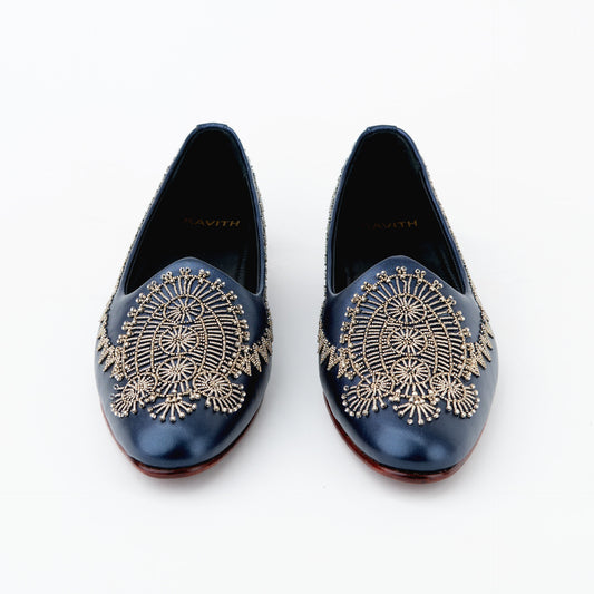 CLASSIC HAND EMBROIDERED NAVY BLUE JUTTI