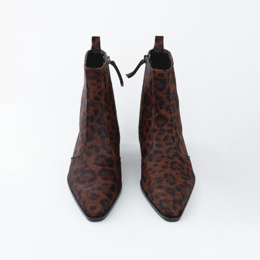 CHEETAH HAIR ON BOOTS WITH A SQUARE POINTED TOE AND TRAPEZOID HEEL