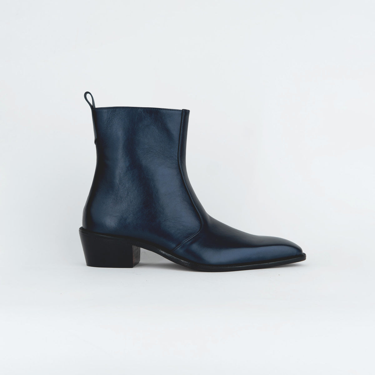 METALLIC BLUE BOOTS WITH A SQUARE POINTED TOE AND TRAPEZOID HEEL