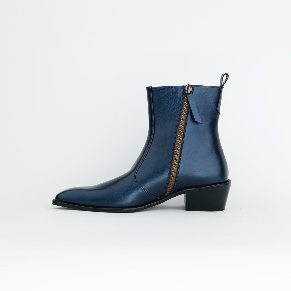 METALLIC BLUE BOOTS WITH A SQUARE POINTED TOE AND TRAPEZOID HEEL