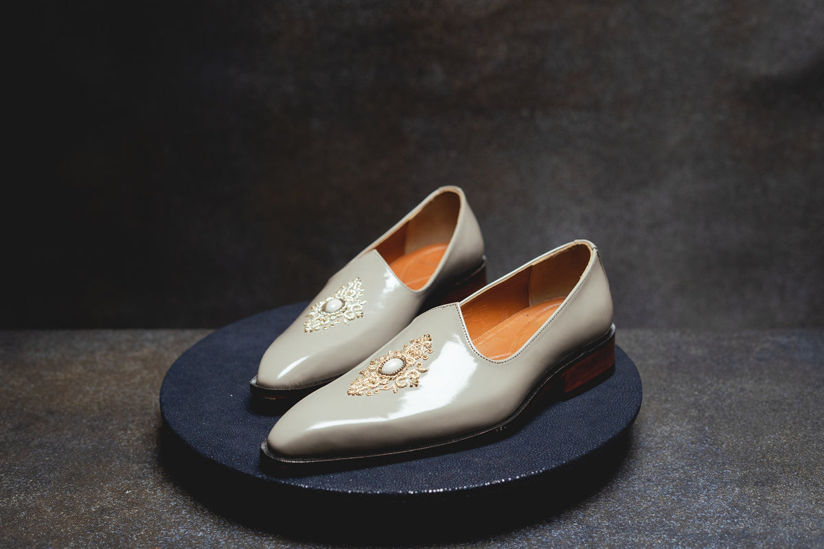 Ash Grey Patent Gem Jutti