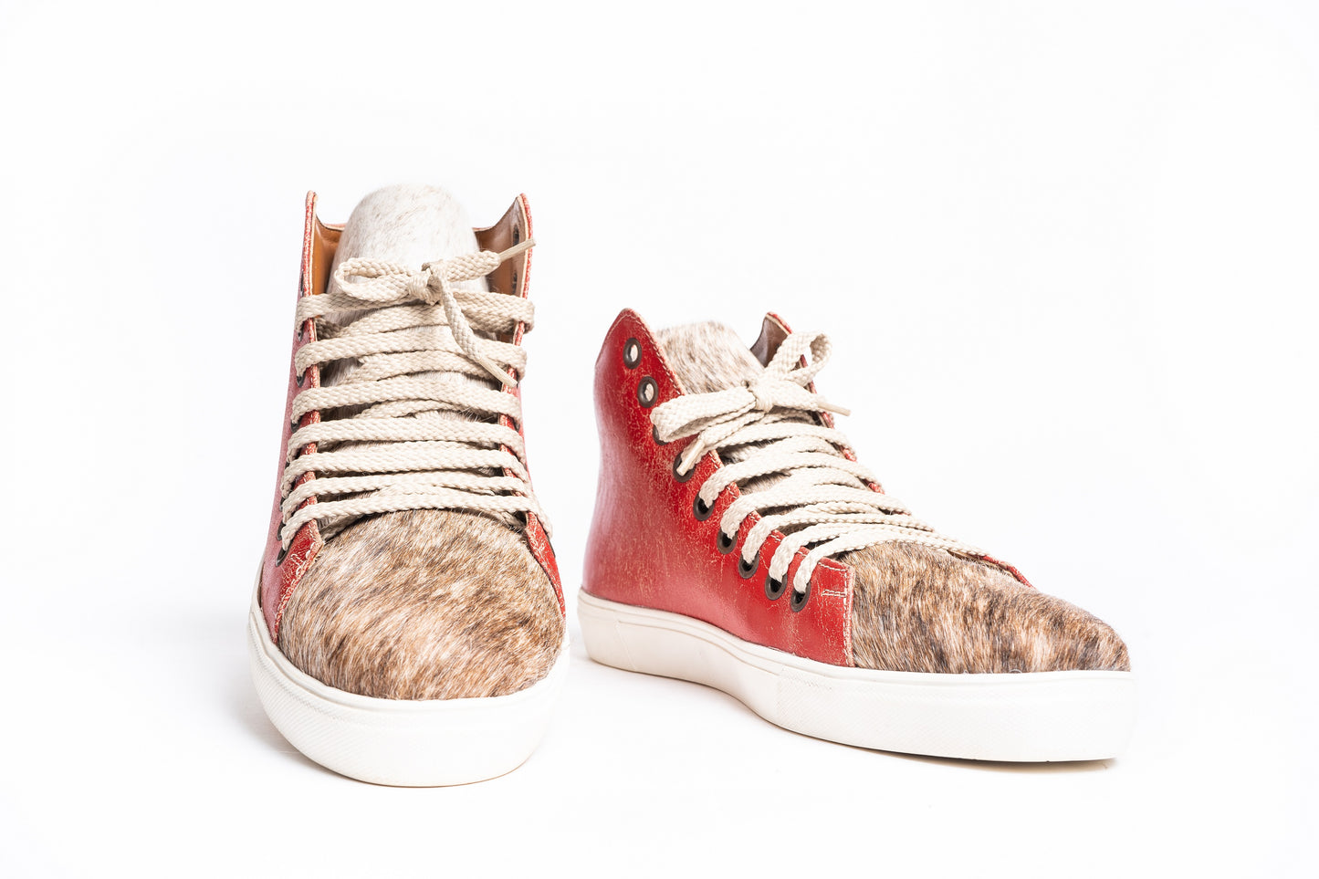 DISTRESSED SNEAKERS - RED